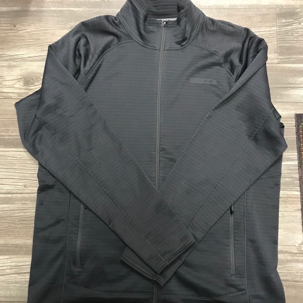 Men’s Patagonia R1 Fleece